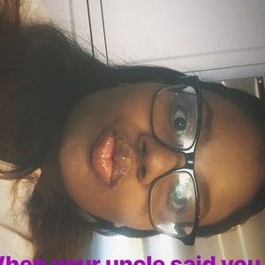 Meet your Posher, Jade